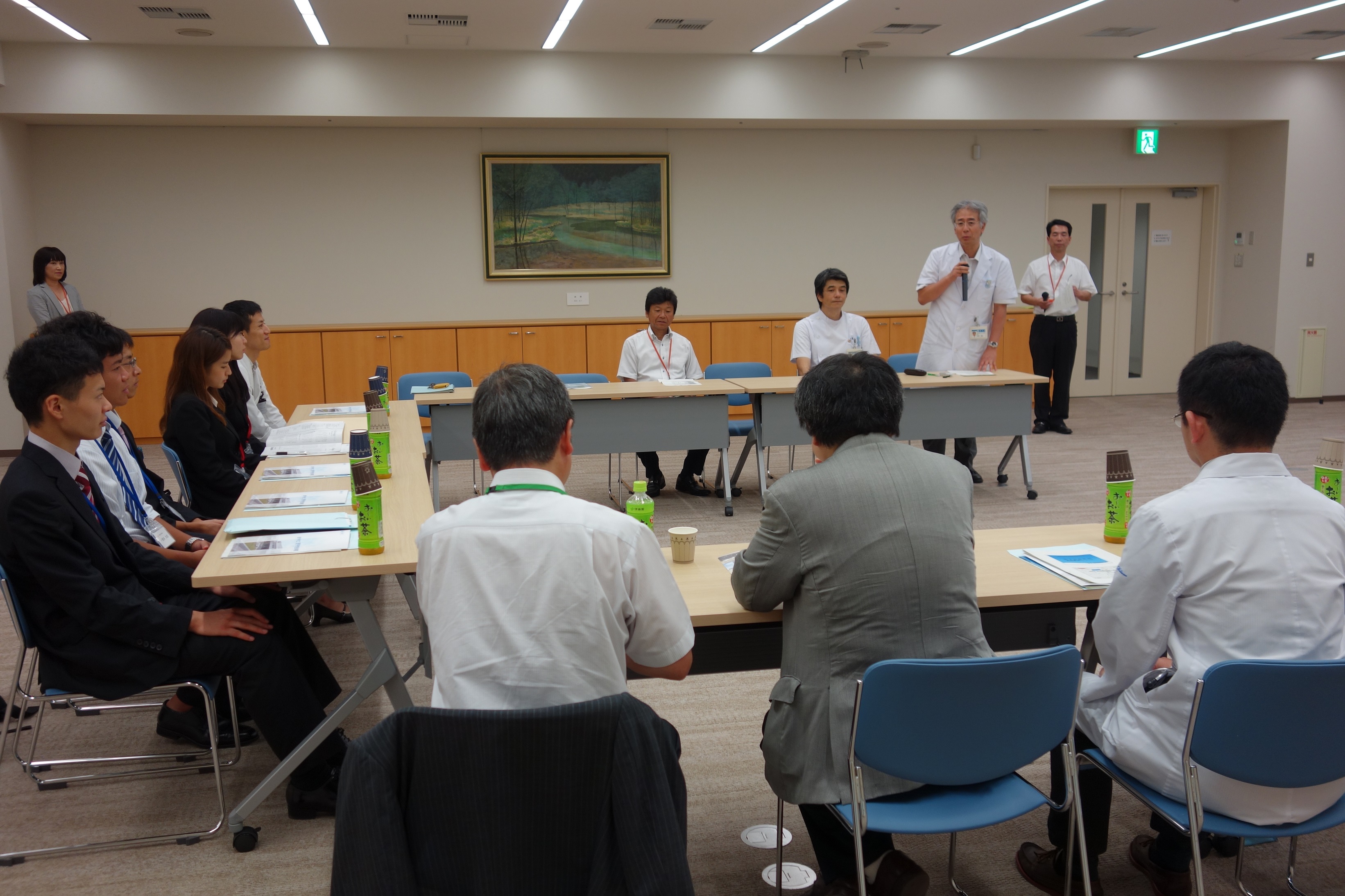 　末光院長（西予市立西予市民病院）の概要説明